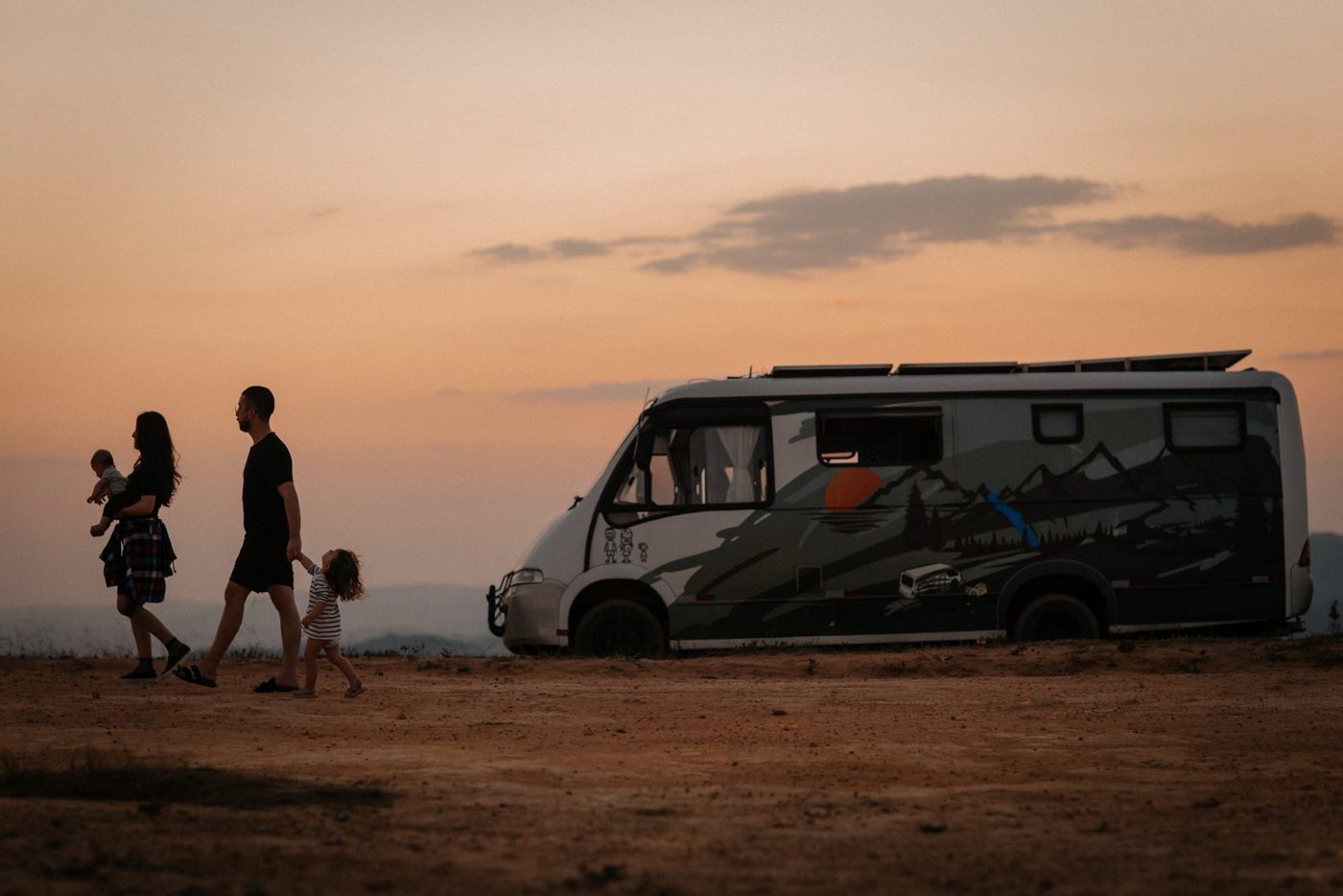 Família no motorhome
